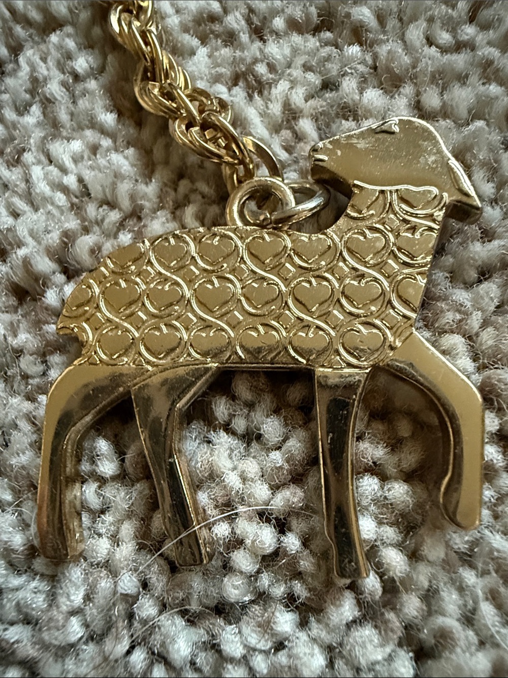 Rare Gwen Stefani for LeSportsac Gold tone lamb bag Charm /Keychain Vintage, Y2K - Picture 3 of 3